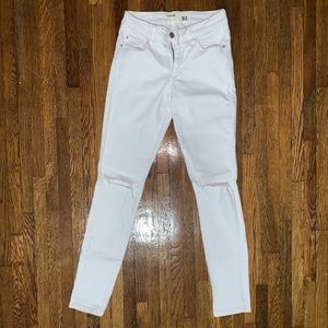 Garage size 3 White jeans